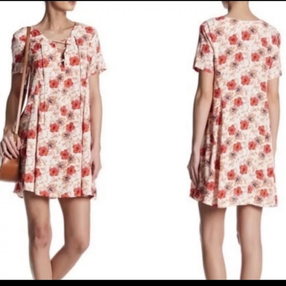 ASTR Lace-Up Hibiscus Floral MiniDress - Picture 10 of 10